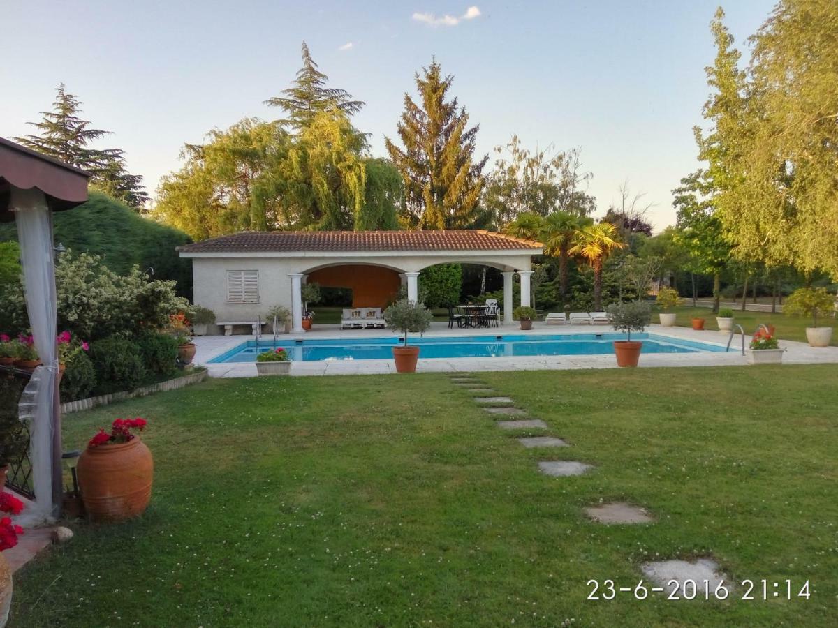 El Campillo Villa Pelabravo Eksteriør billede
